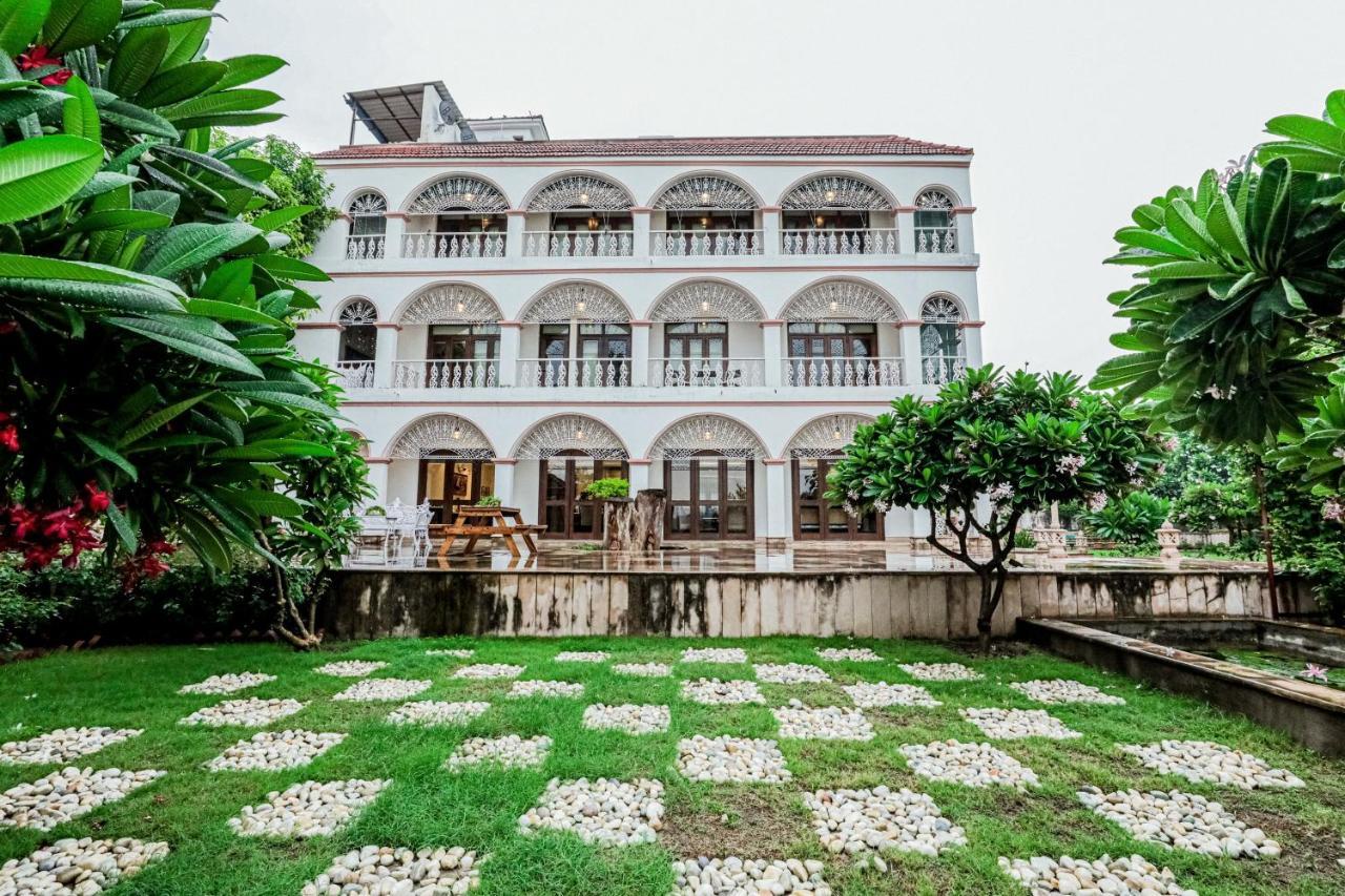 Saptapuri By Royal Orchid Hotels Limited Варанаси Екстериор снимка