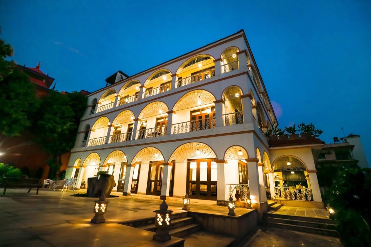 Saptapuri By Royal Orchid Hotels Limited Варанаси Екстериор снимка