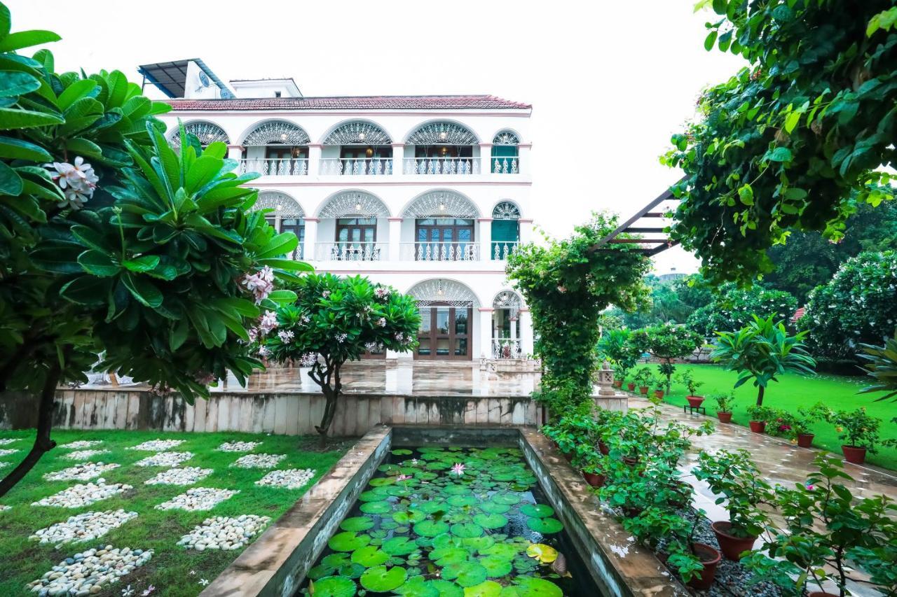 Saptapuri By Royal Orchid Hotels Limited Варанаси Екстериор снимка