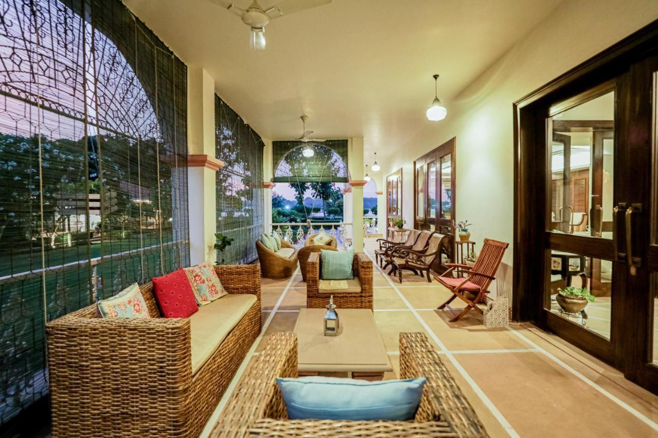 Saptapuri By Royal Orchid Hotels Limited Варанаси Екстериор снимка