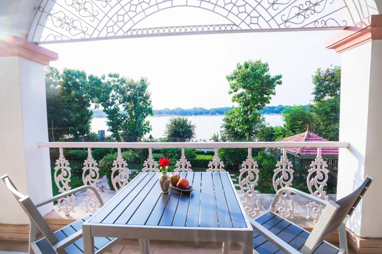 Saptapuri By Royal Orchid Hotels Limited Варанаси Екстериор снимка