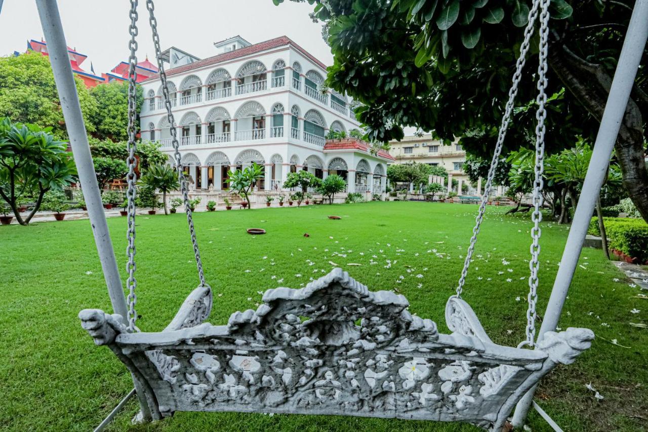 Saptapuri By Royal Orchid Hotels Limited Варанаси Екстериор снимка